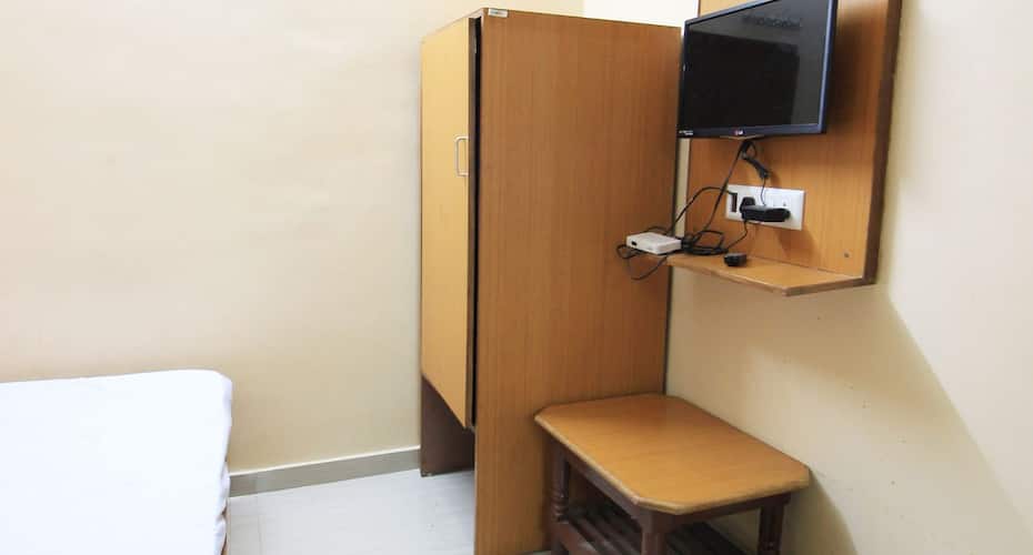 Hotel Shreeji Krupa, Ahmedabad 4